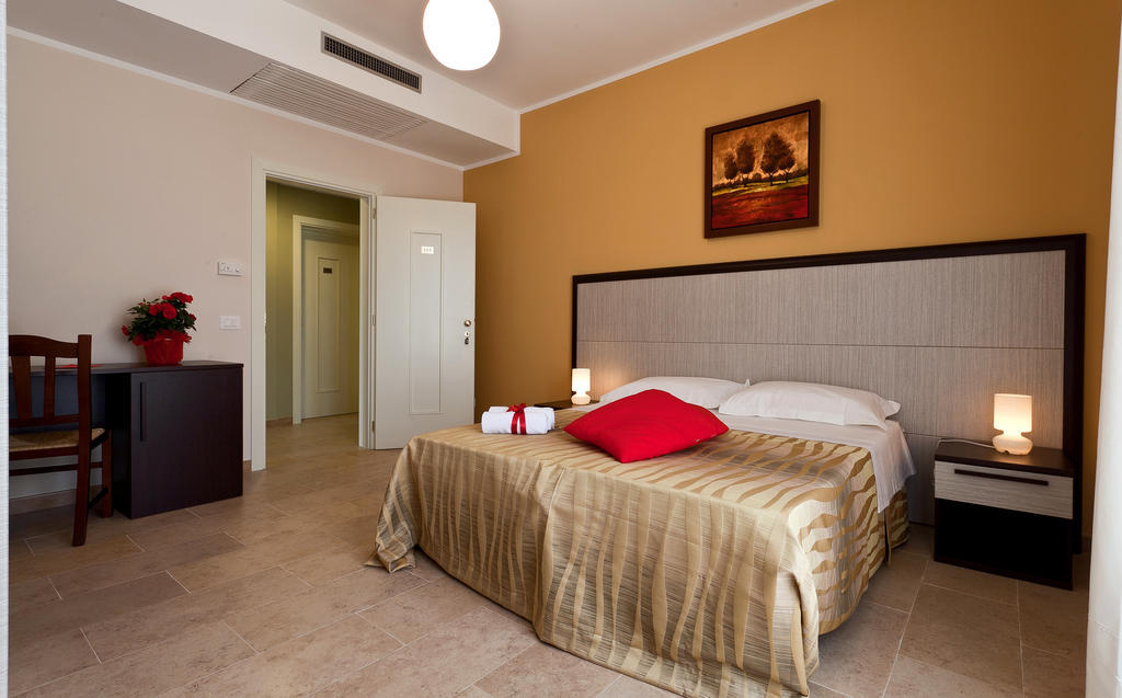 Hotel La Campana Casarano Pokój zdjęcie